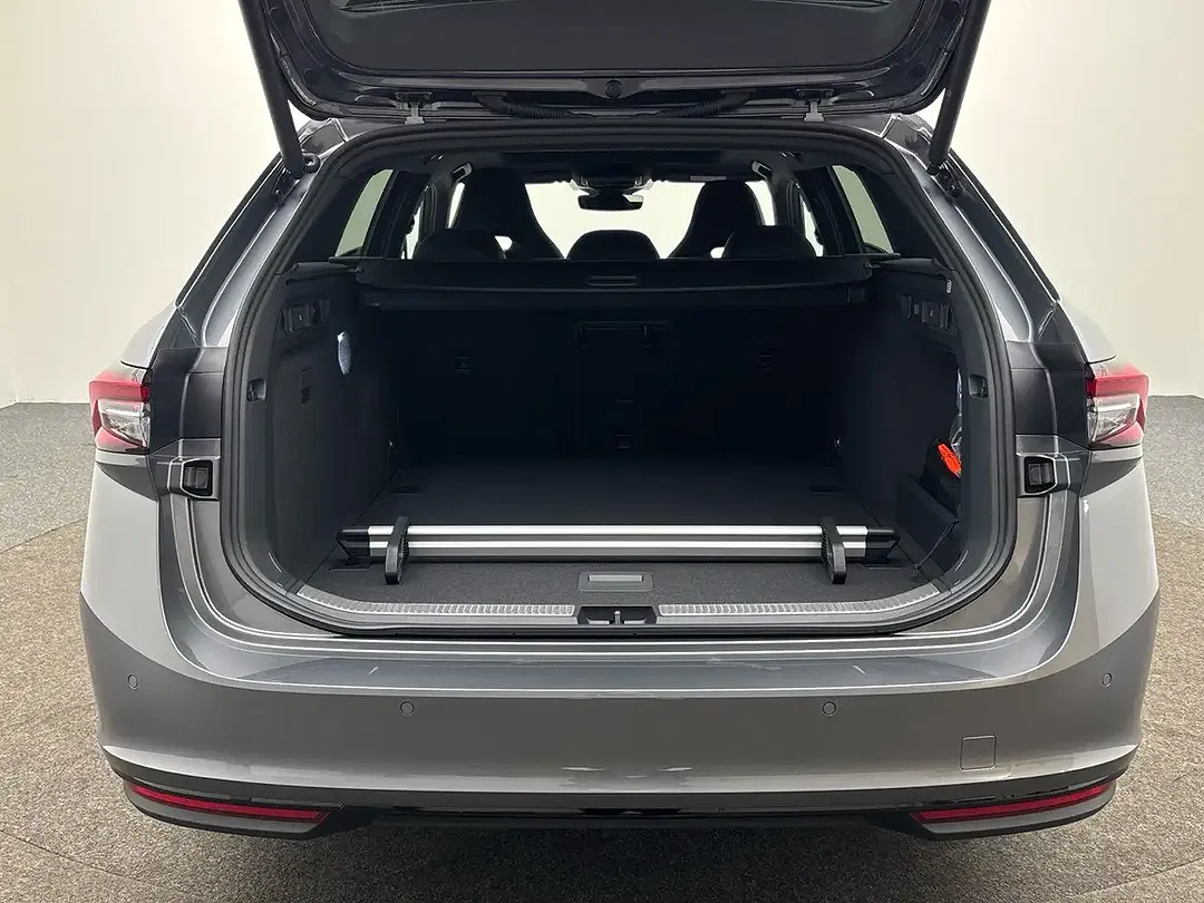 Skoda Superb - Thumbnail 12