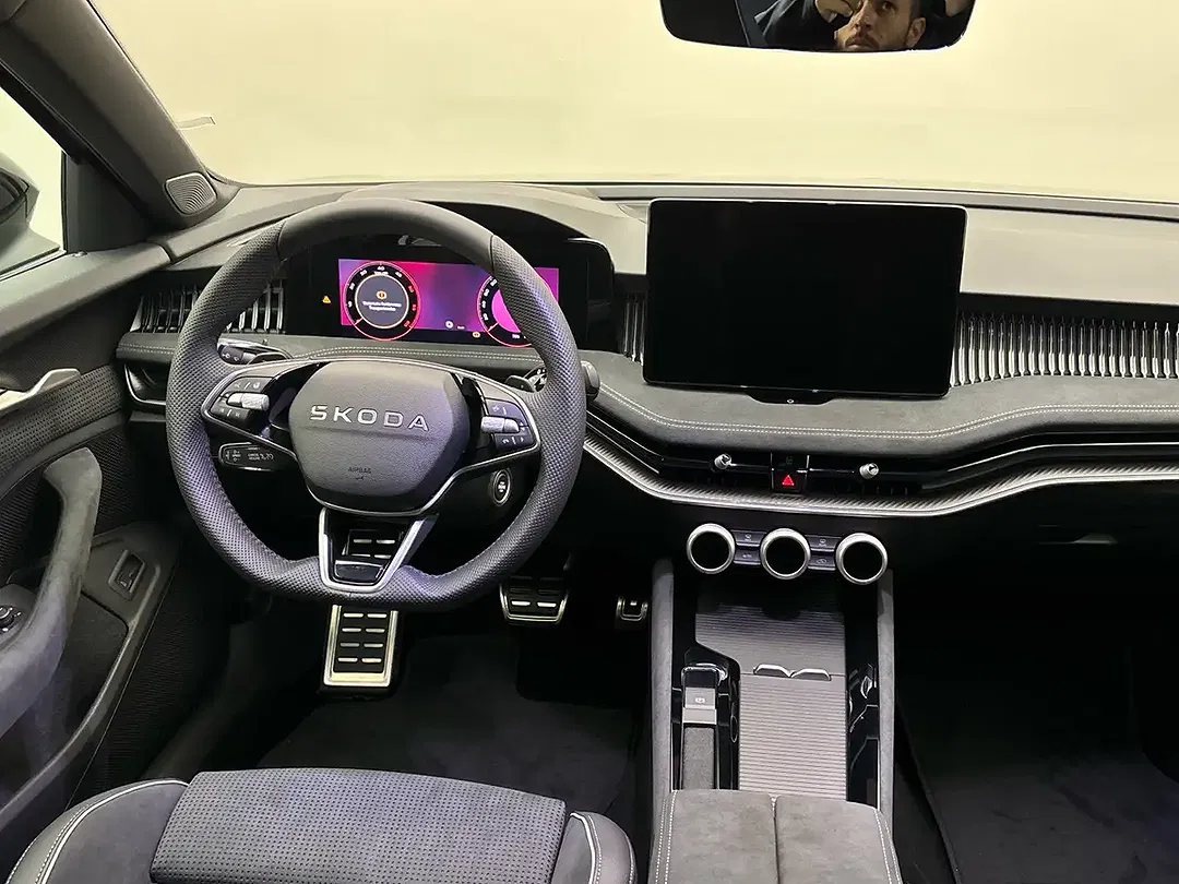 Skoda Superb - Thumbnail 7
