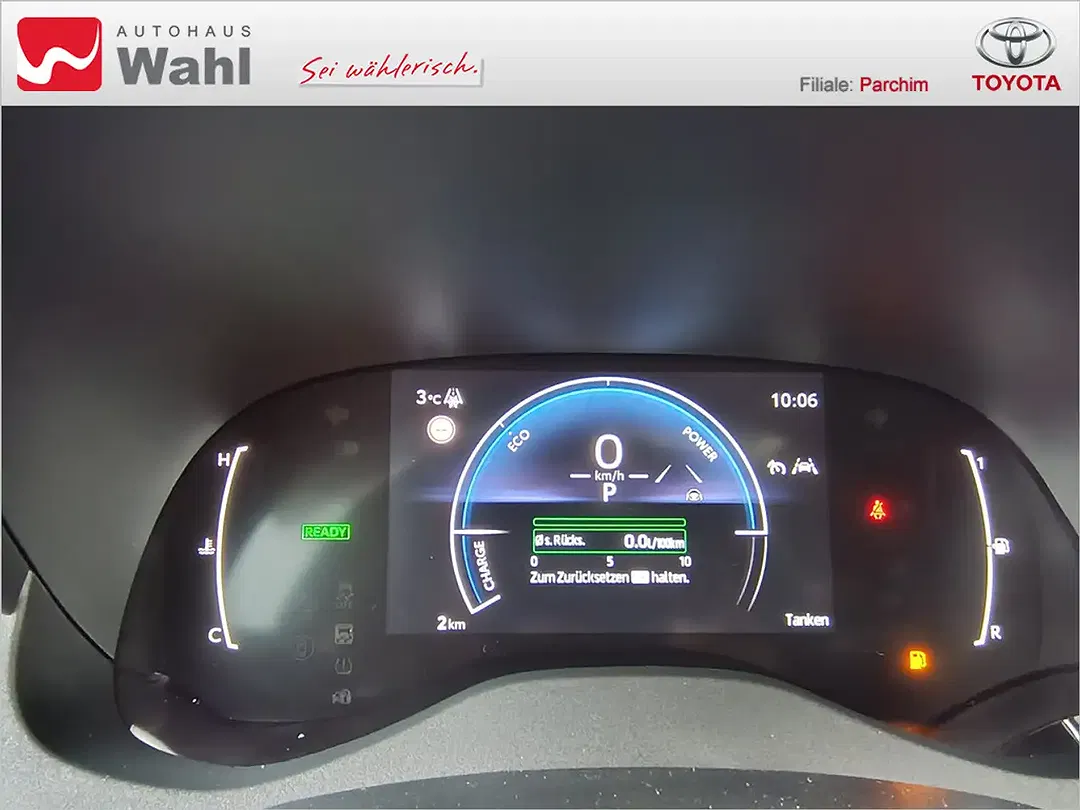 Toyota Yaris - Thumbnail 15