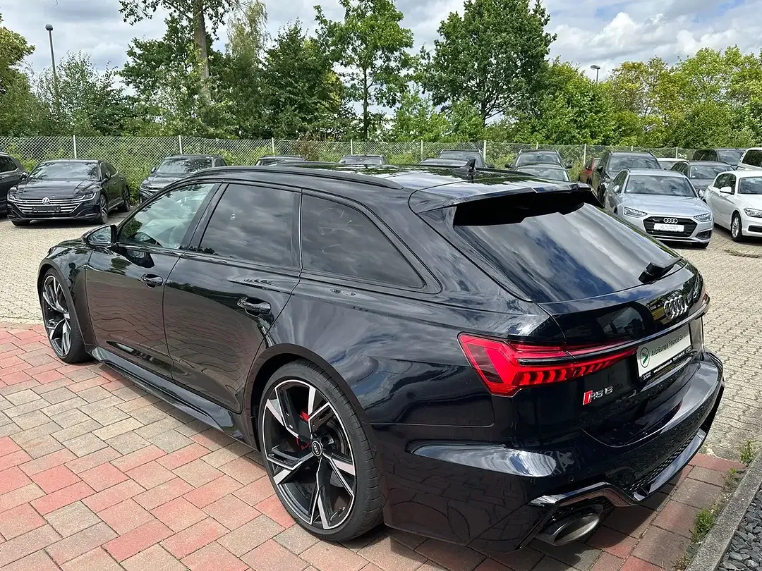 Audi RS6 - Thumbnail 10