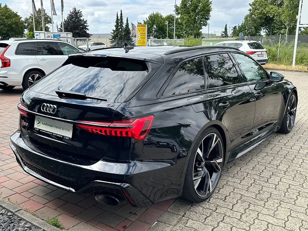 Audi RS6 - Thumbnail 8