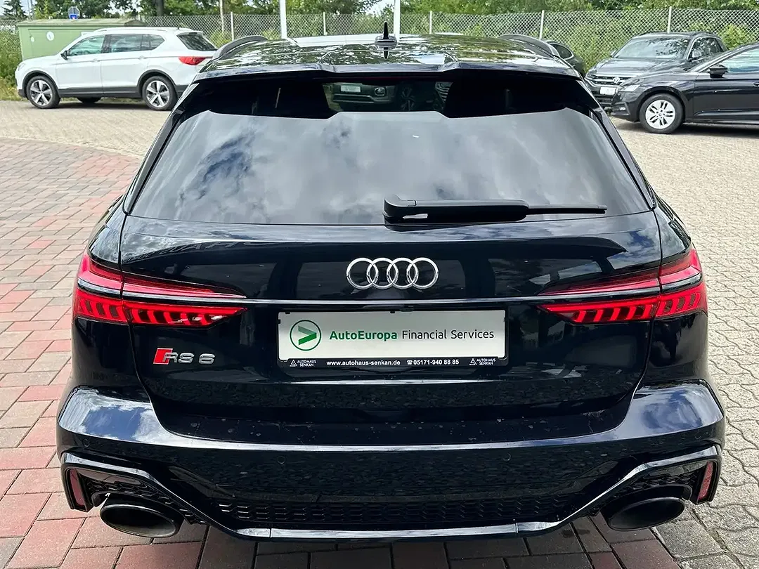 Audi RS6 - Thumbnail 9