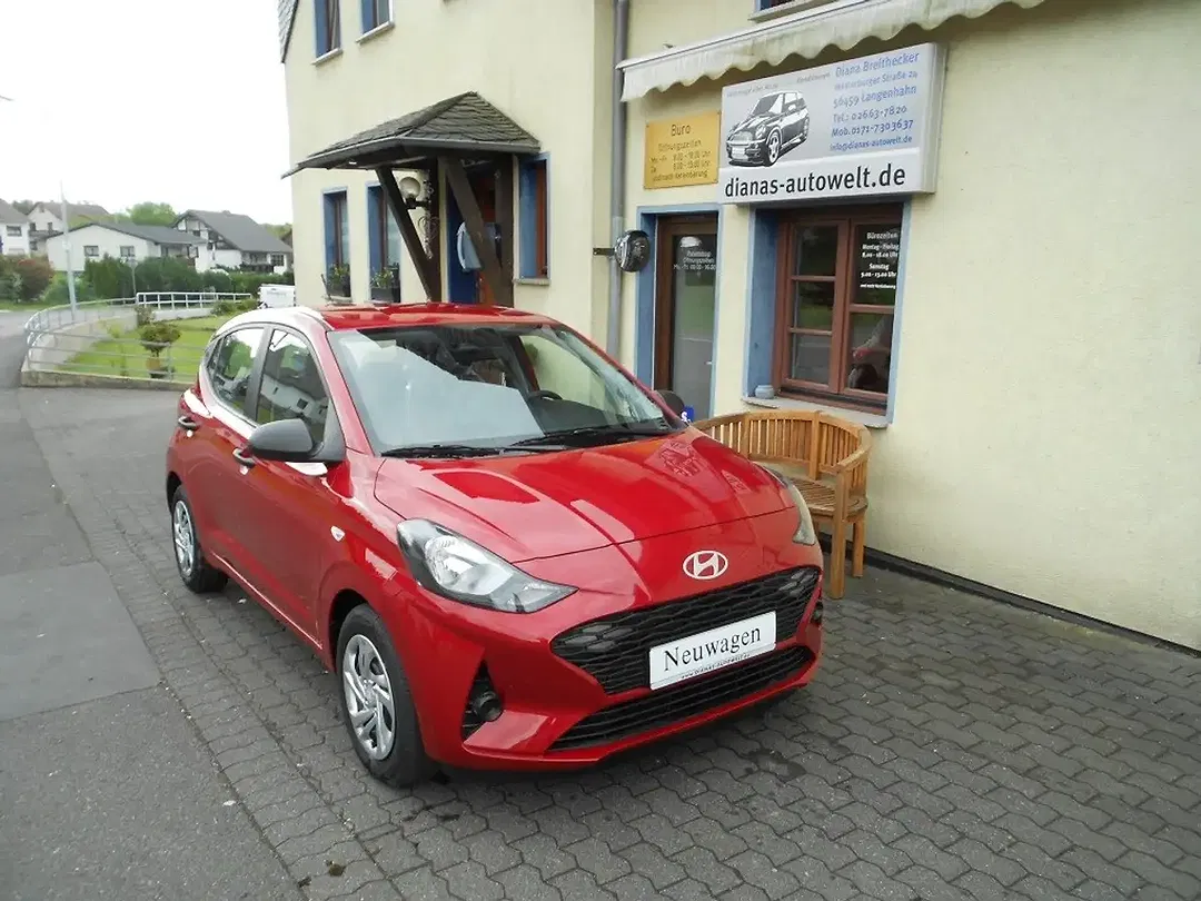 Hyundai i10 - Thumbnail 1