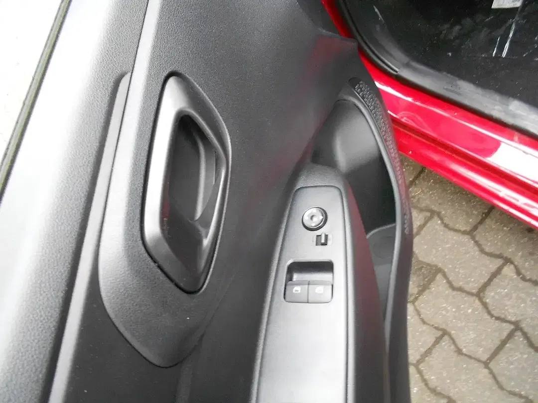 Hyundai i10 - Thumbnail 12