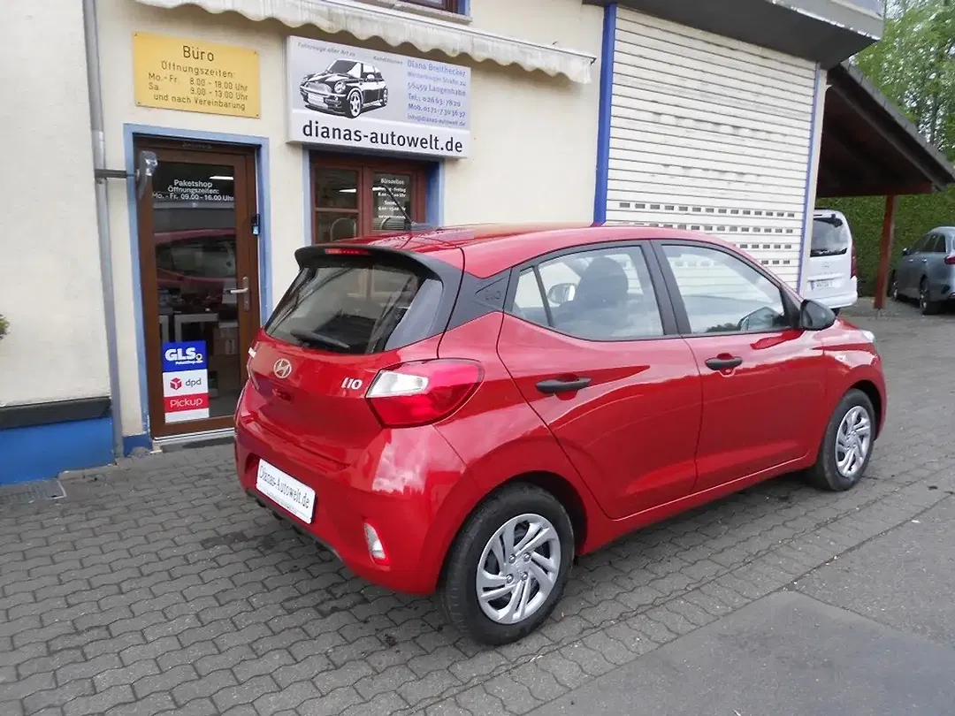 Hyundai i10 - Thumbnail 2