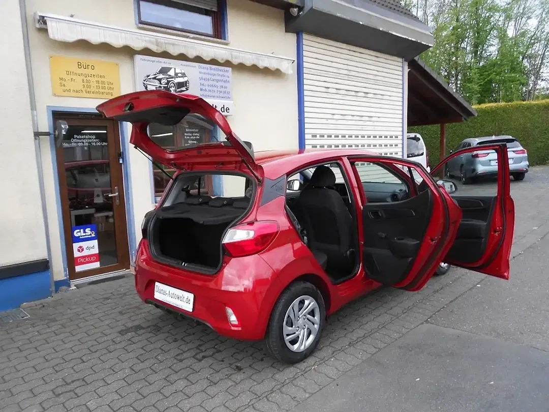 Hyundai i10 - Thumbnail 3