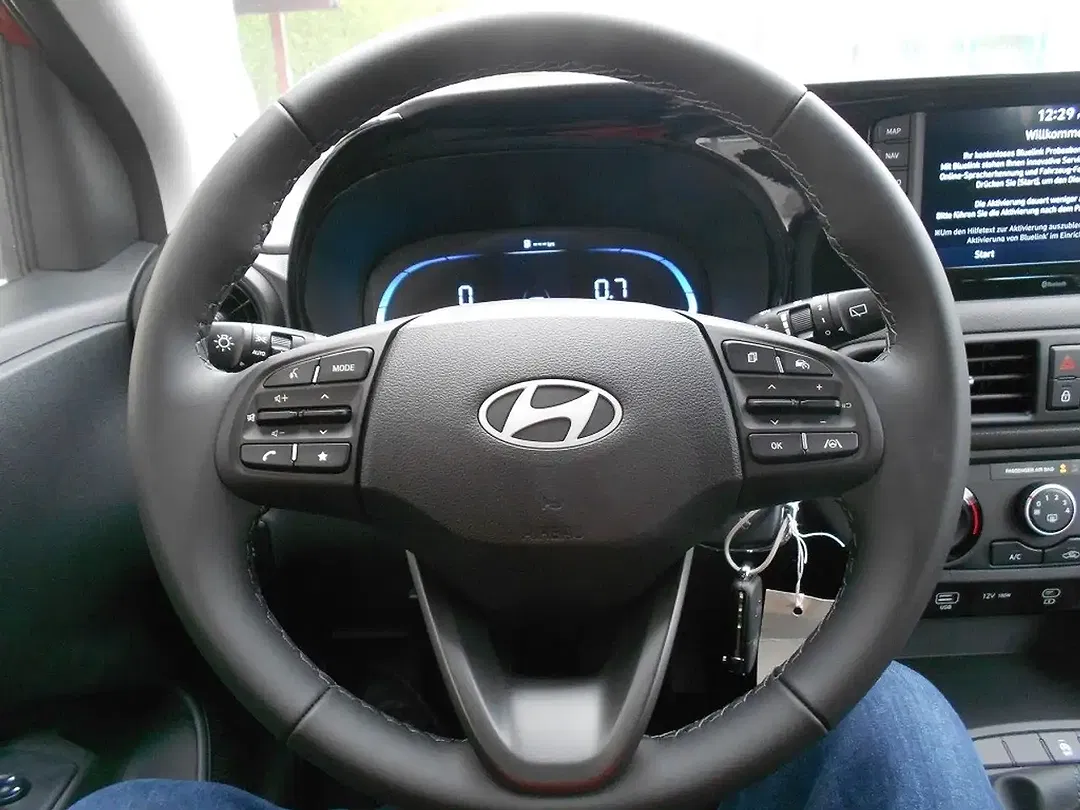 Hyundai i10 - Thumbnail 6