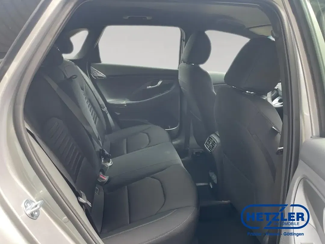 Hyundai i30 - Thumbnail 13