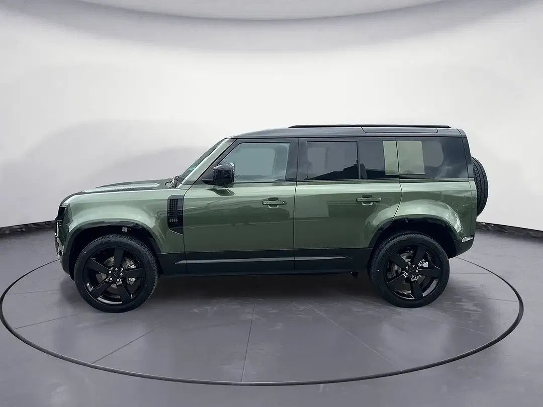 Land Rover Defender - Thumbnail 1