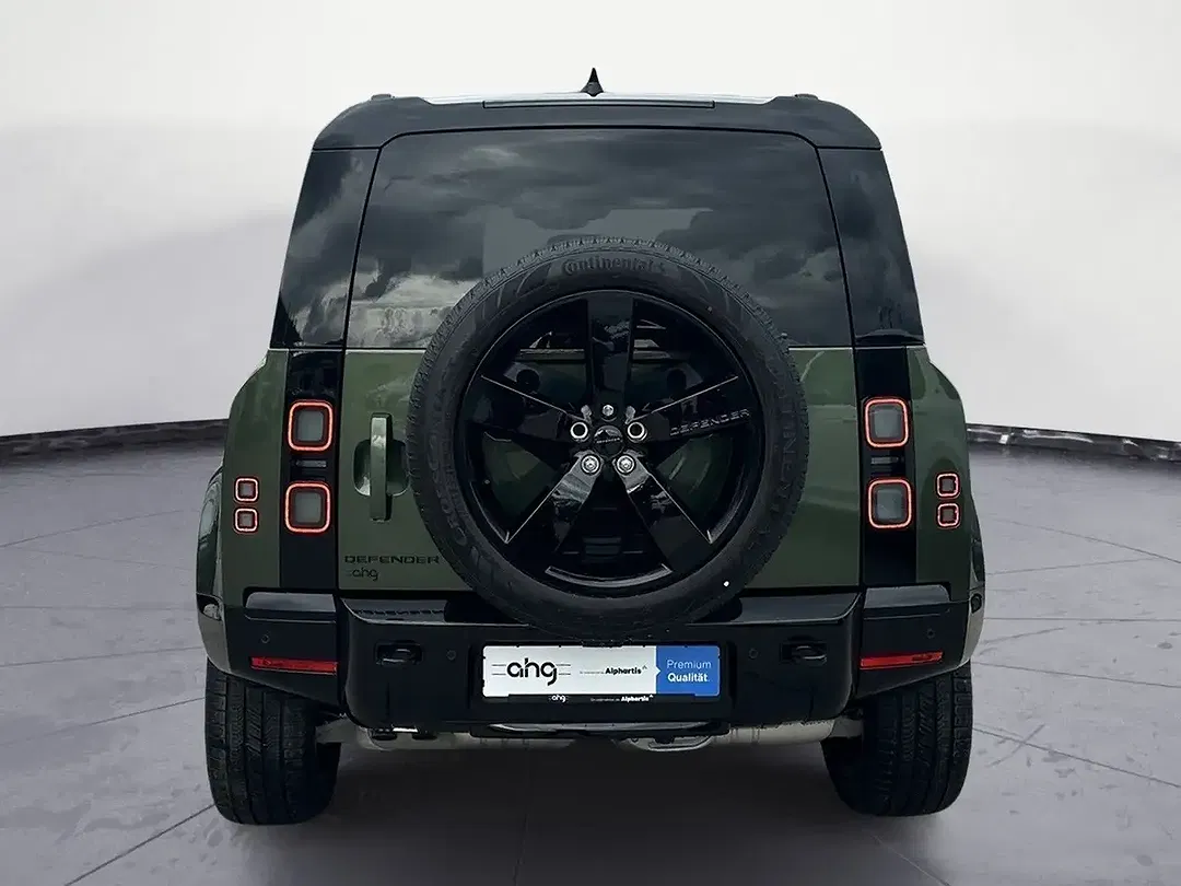 Land Rover Defender - Thumbnail 3