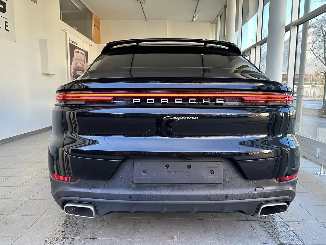 Porsche Cayenne - Thumbnail 6