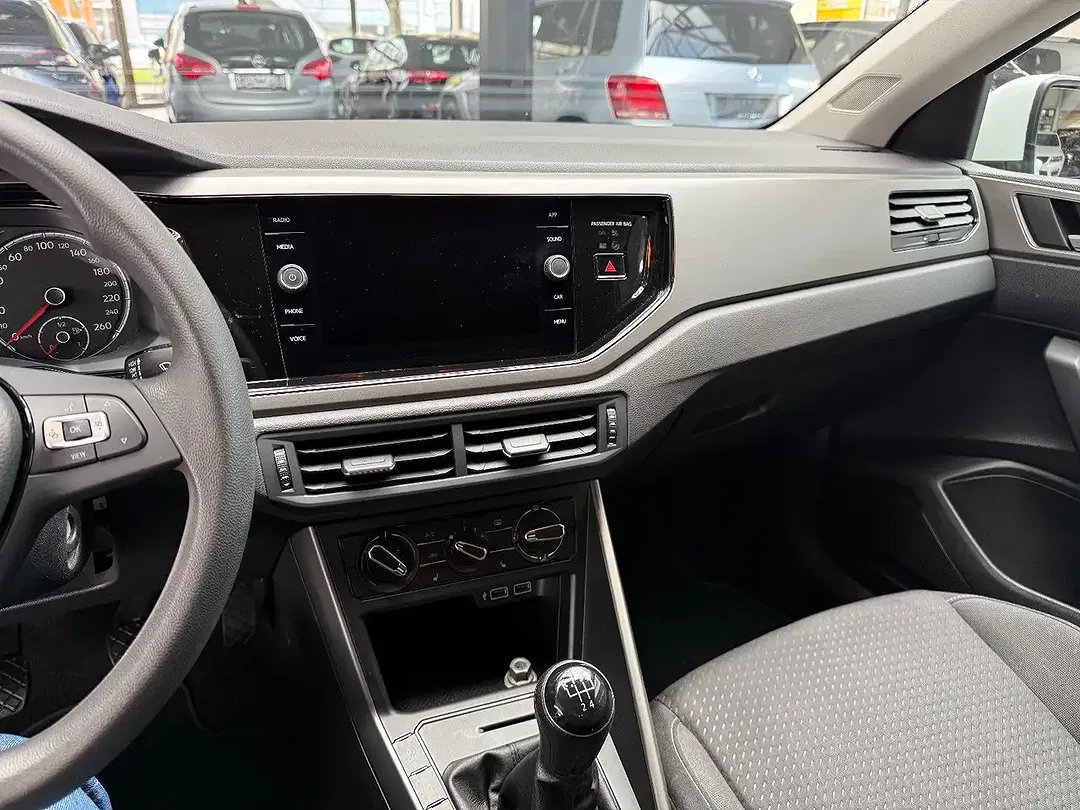 Volkswagen Polo - Thumbnail 15