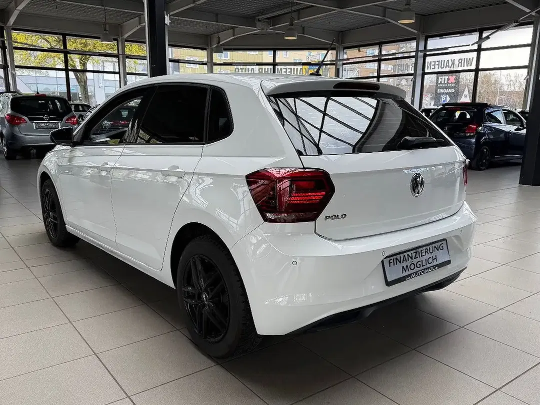 Volkswagen Polo - Thumbnail 2