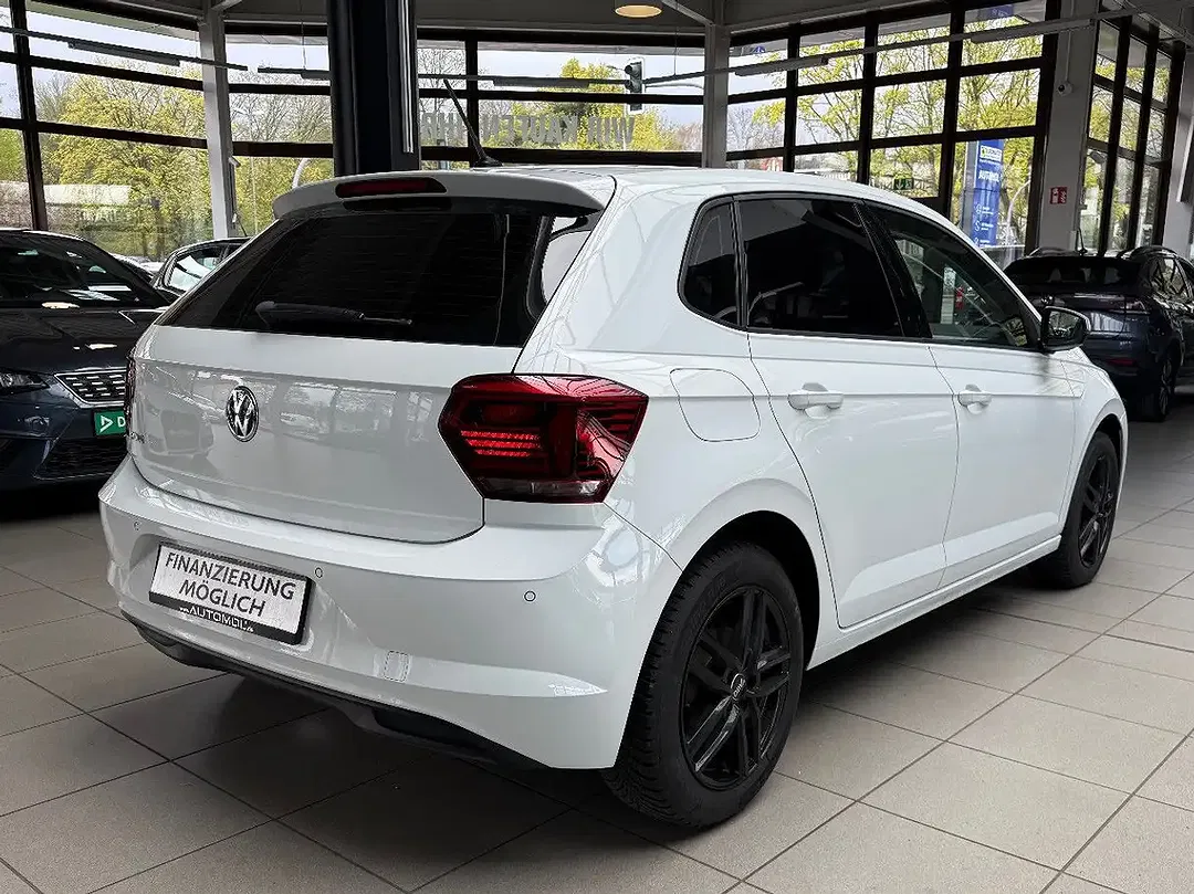 Volkswagen Polo - Thumbnail 4
