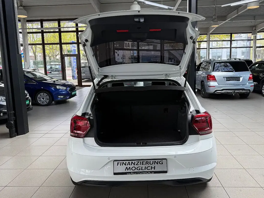Volkswagen Polo - Thumbnail 8