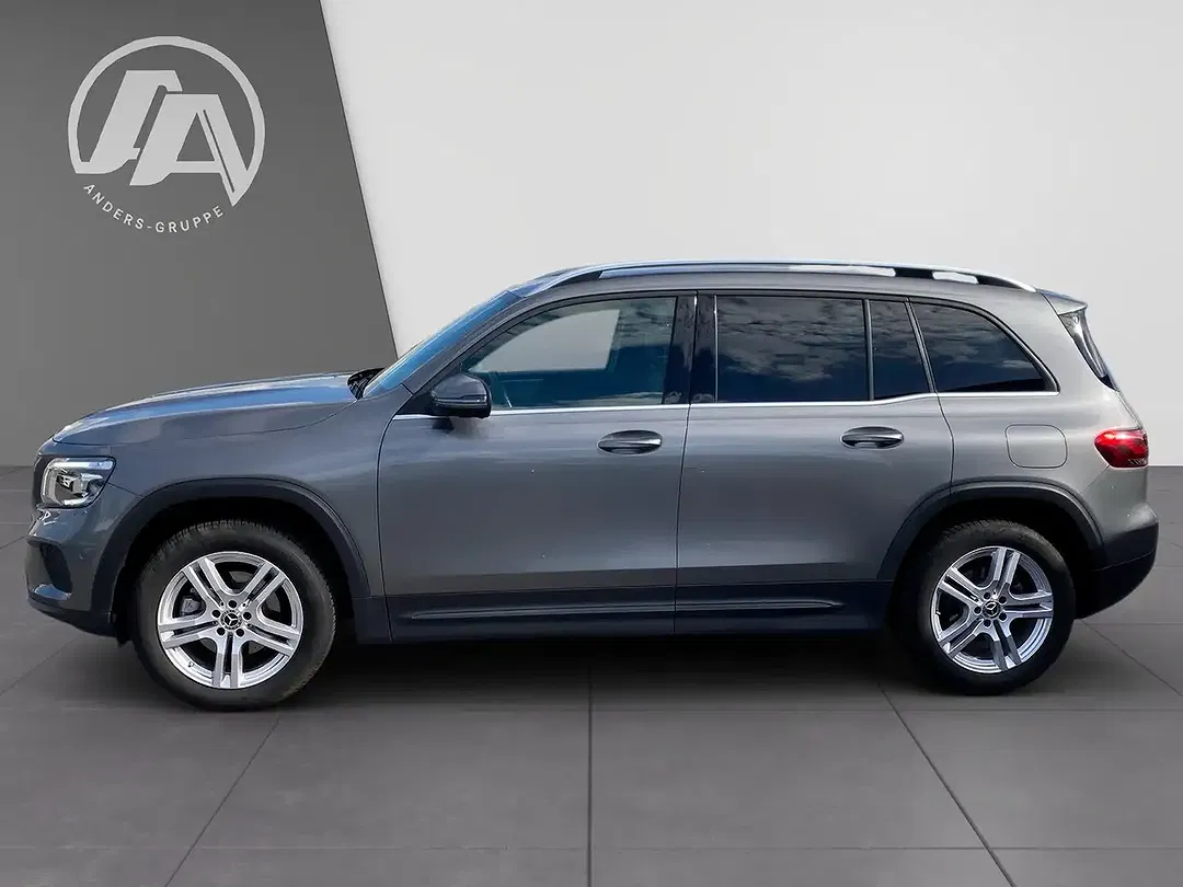 Mercedes-Benz GLB 200 - Thumbnail 3