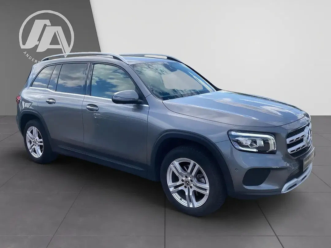 Mercedes-Benz GLB 200 - Thumbnail 4