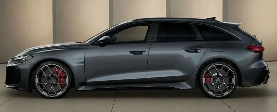 Audi RS5 - Thumbnail 3