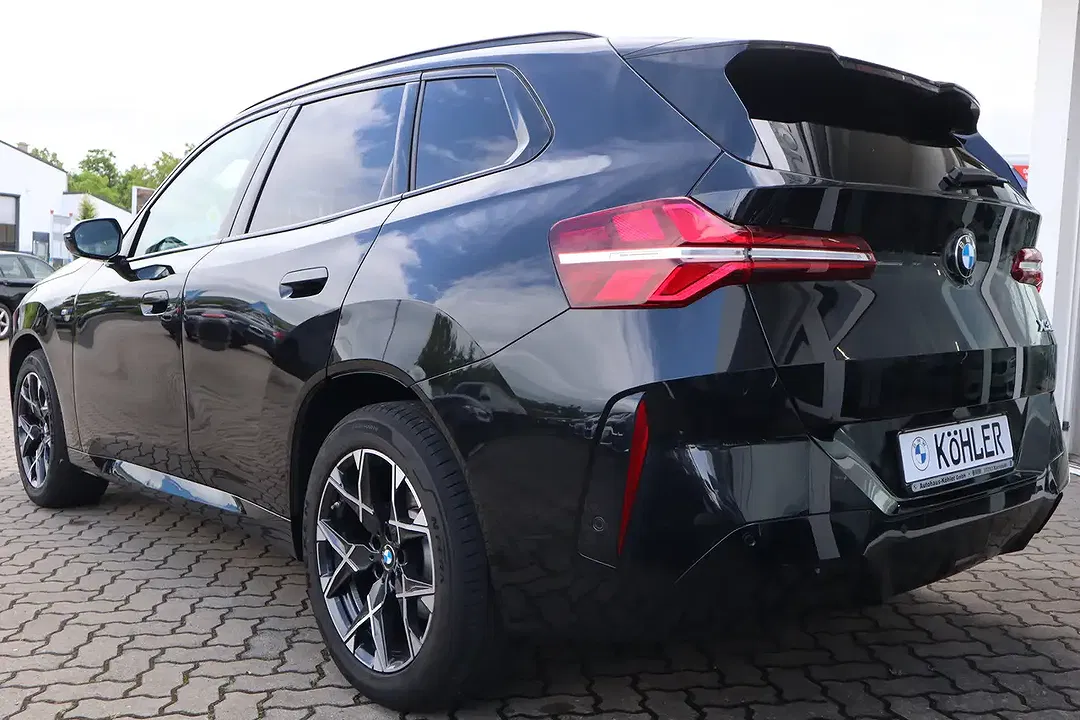 BMW X3 - Thumbnail 3