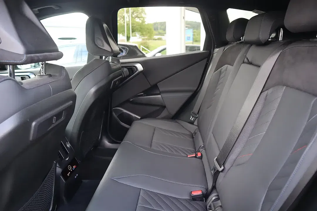 BMW X3 - Thumbnail 6