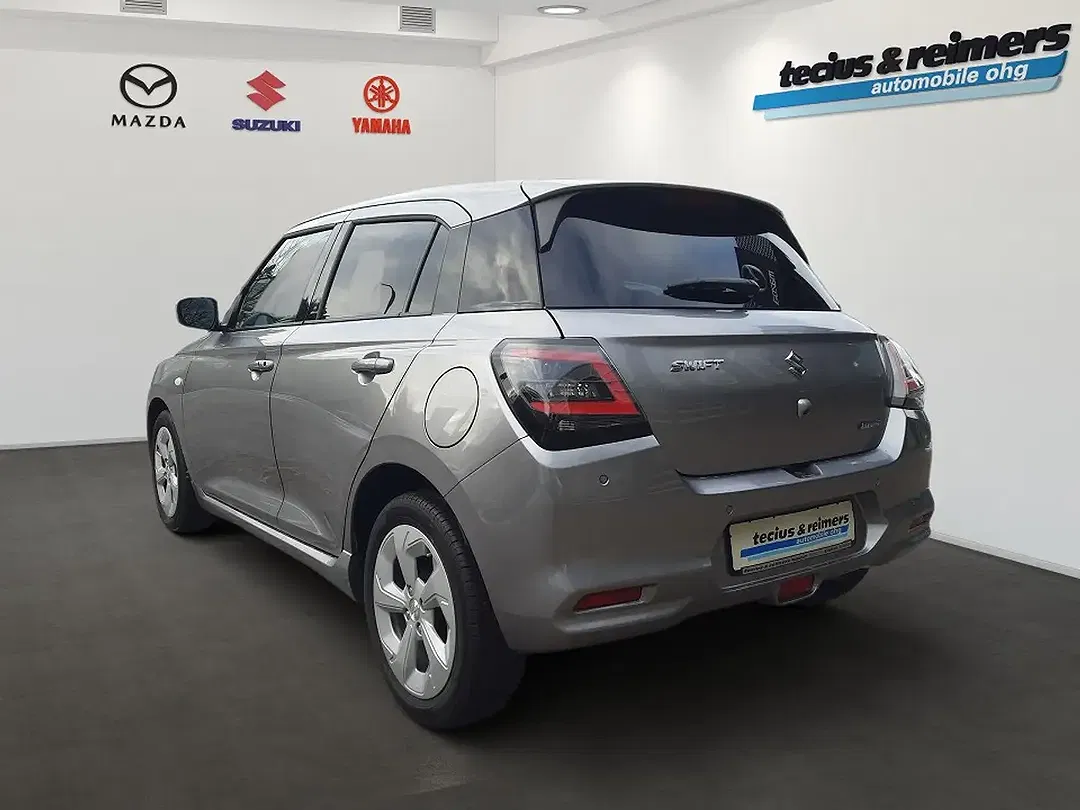 Suzuki Swift - Thumbnail 5