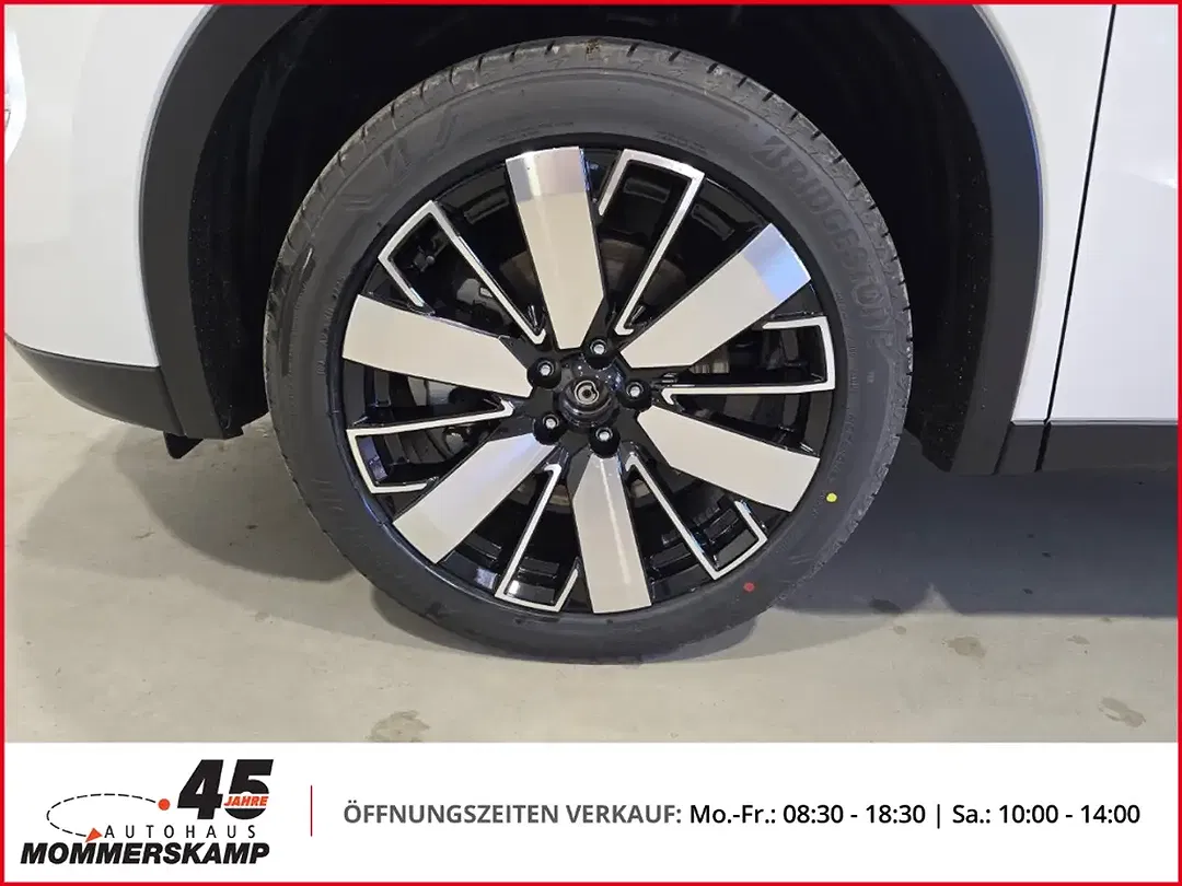 Mitsubishi Outlander - Thumbnail 12