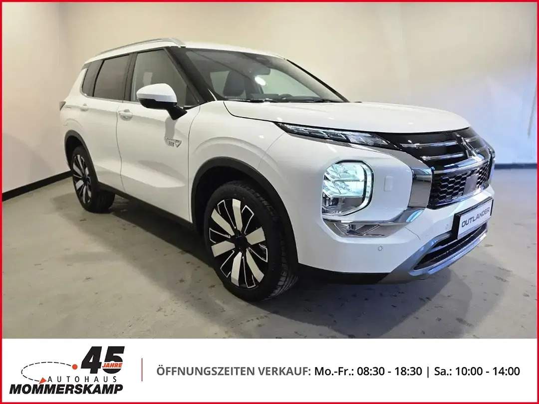Mitsubishi Outlander - Thumbnail 3