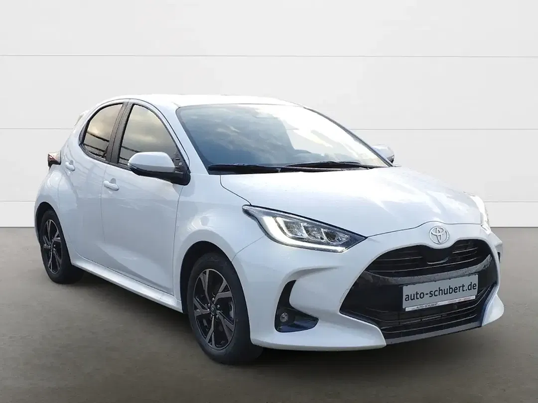 Toyota Yaris - Thumbnail 10