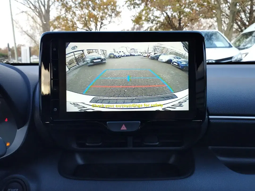 Toyota Yaris - Thumbnail 14