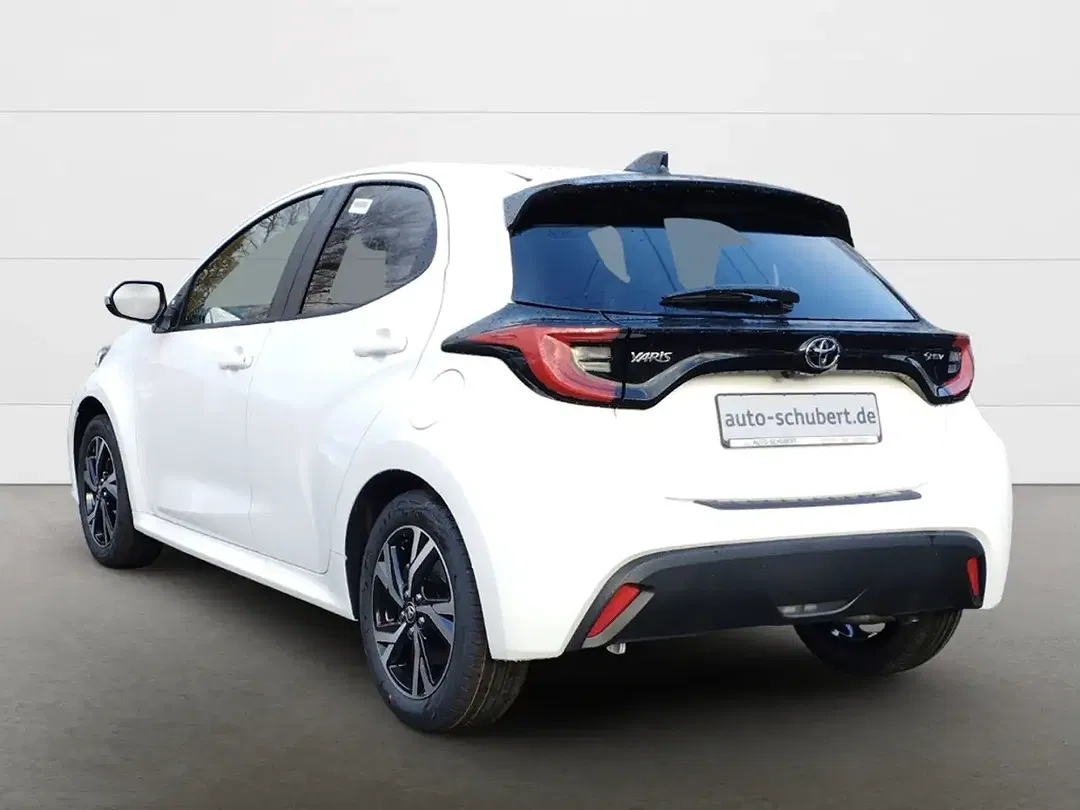Toyota Yaris - Thumbnail 4