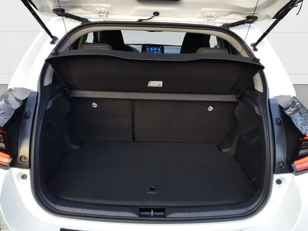 Toyota Yaris - Thumbnail 7