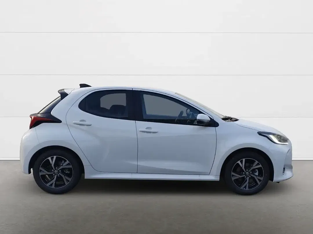 Toyota Yaris - Thumbnail 9