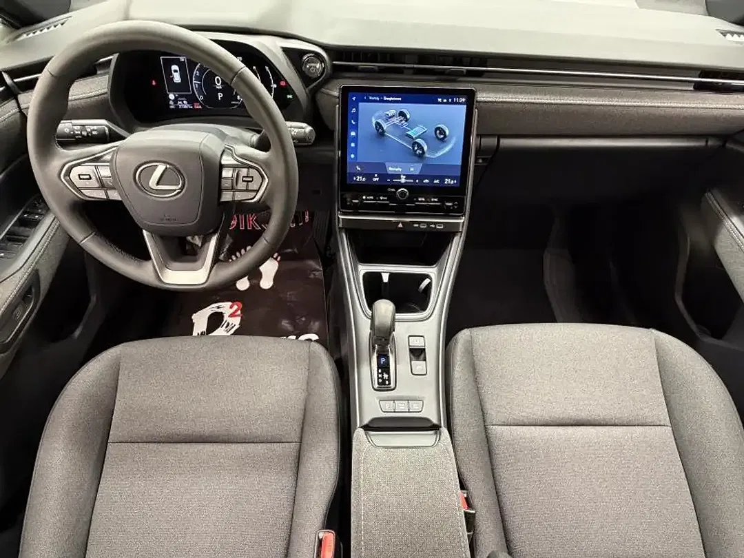 Lexus LBX - Thumbnail 13