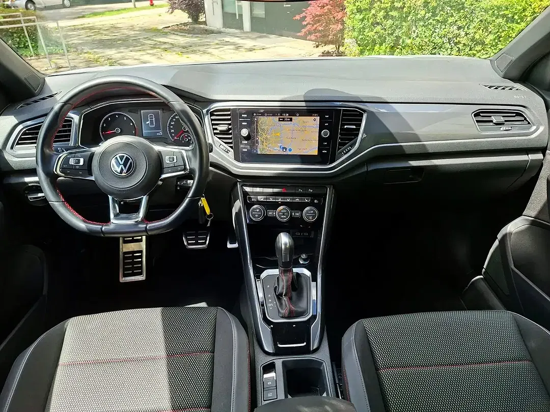 Volkswagen T-Roc - Thumbnail 15