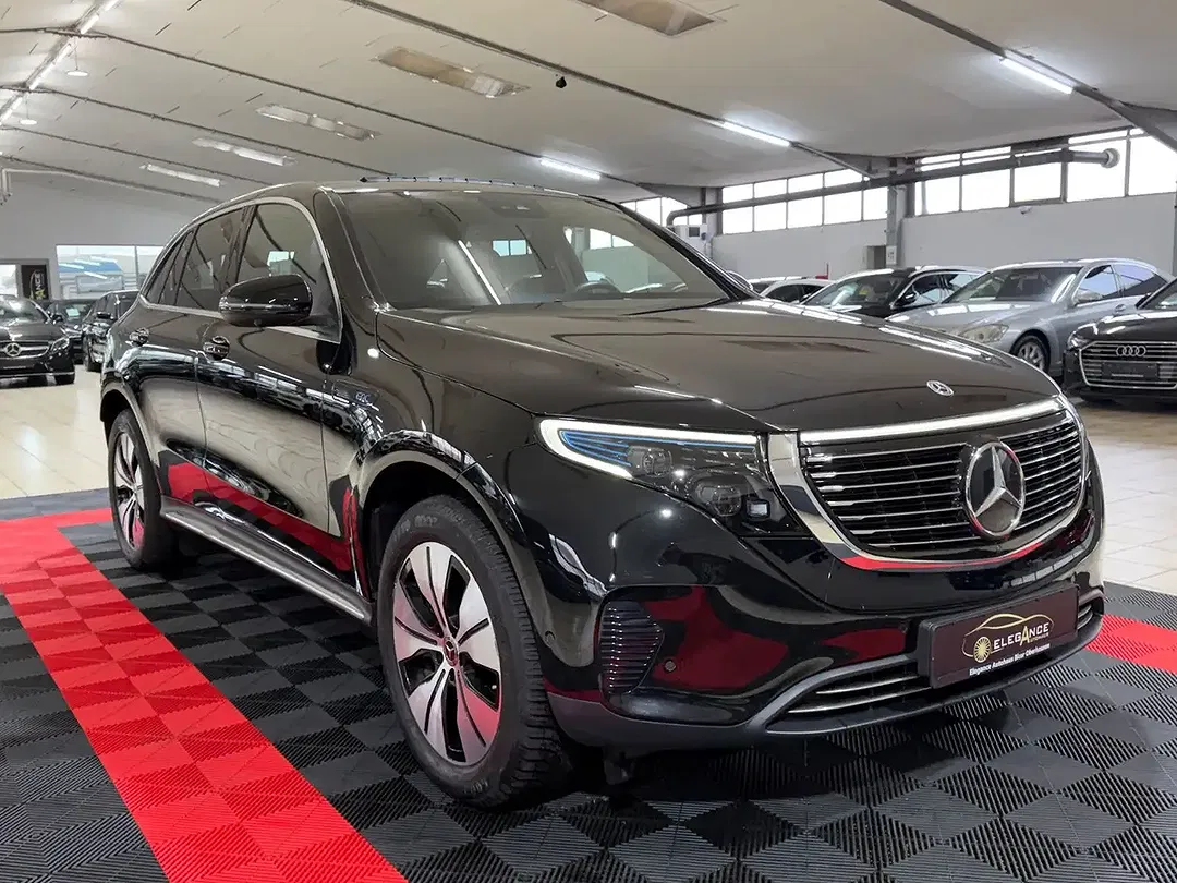 Mercedes-Benz EQC 400 - Thumbnail 3
