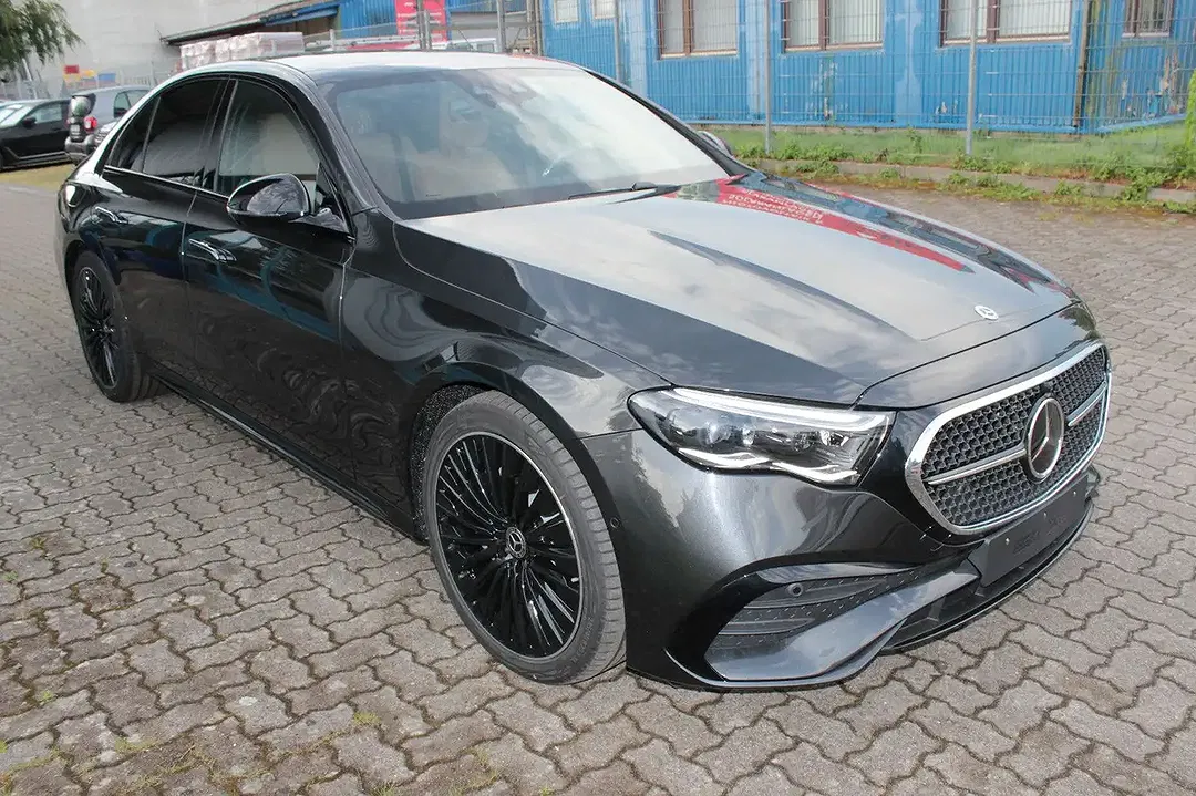 Mercedes-Benz E 200 - Thumbnail 7