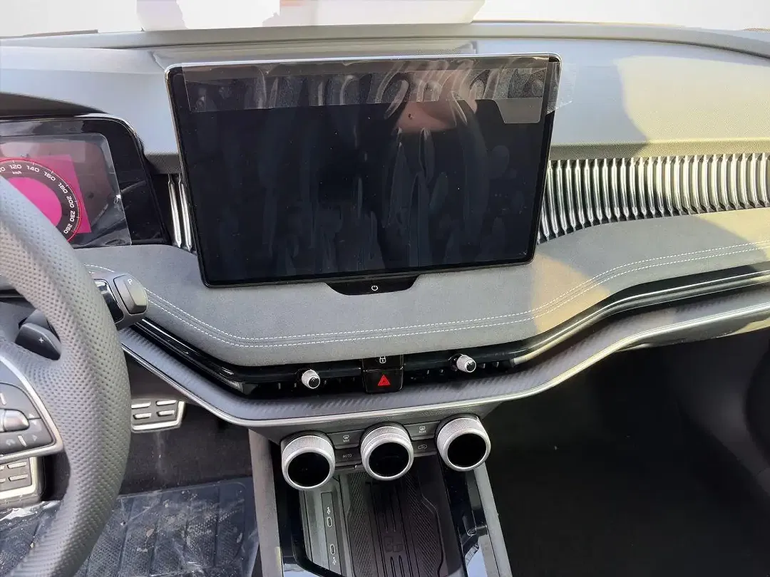 Skoda Superb - Thumbnail 13
