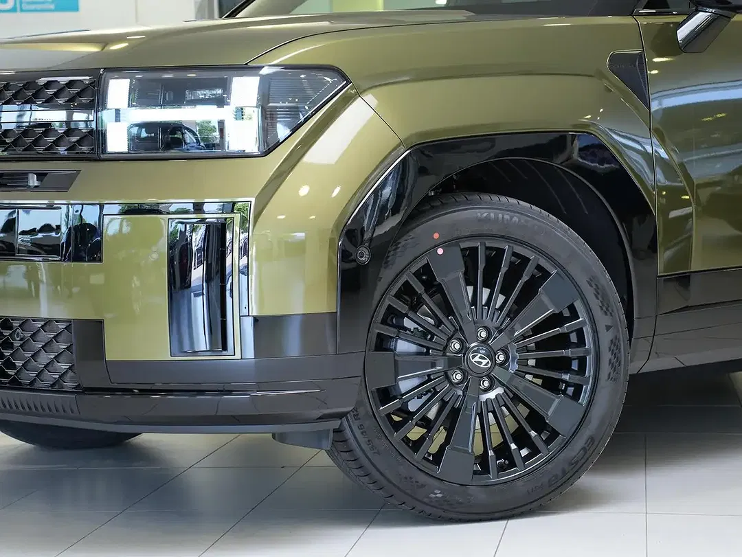 Hyundai SANTA FE - Thumbnail 6