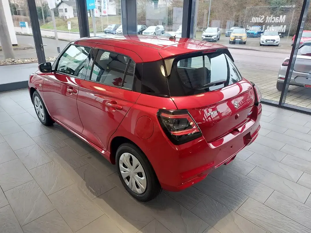 Suzuki Swift - Thumbnail 6