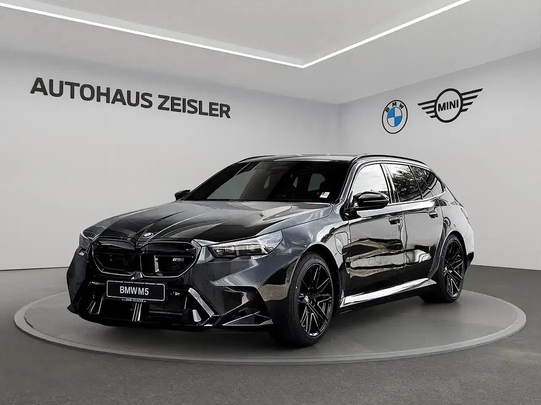 BMW M5 - Thumbnail 1