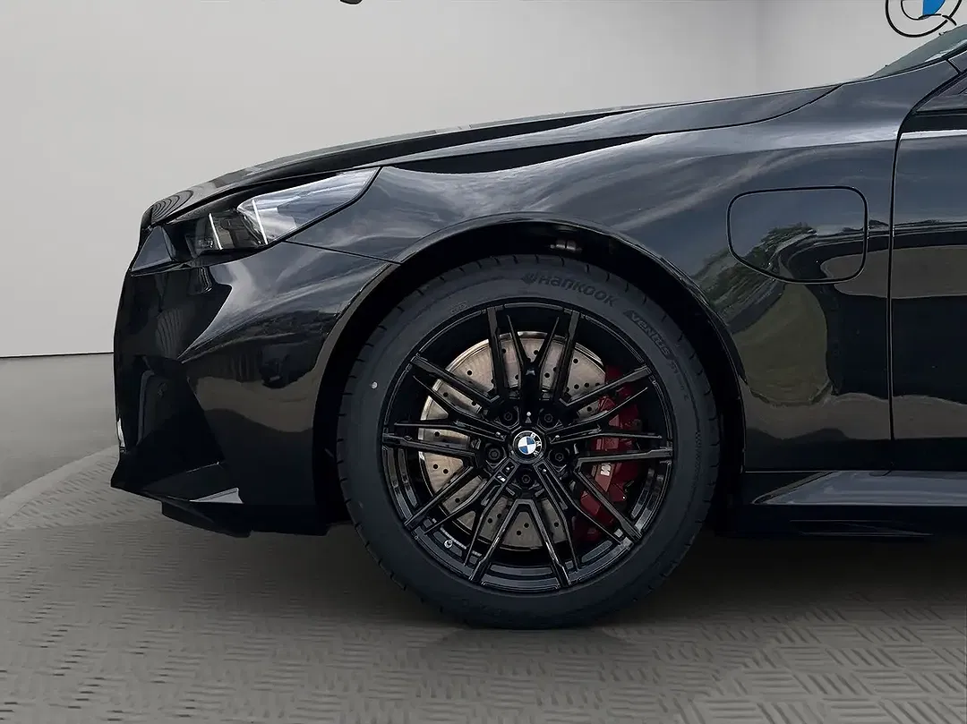 BMW M5 - Thumbnail 14