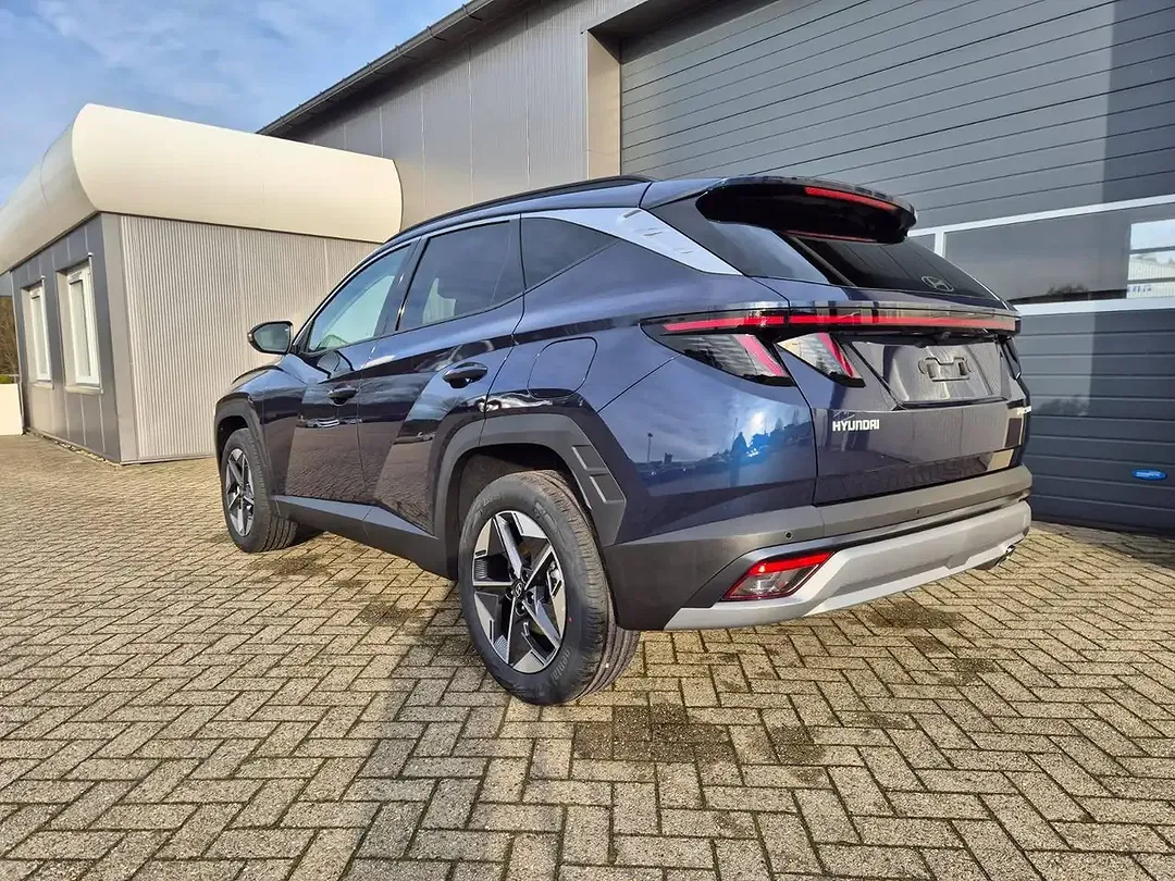 Hyundai TUCSON - Thumbnail 3