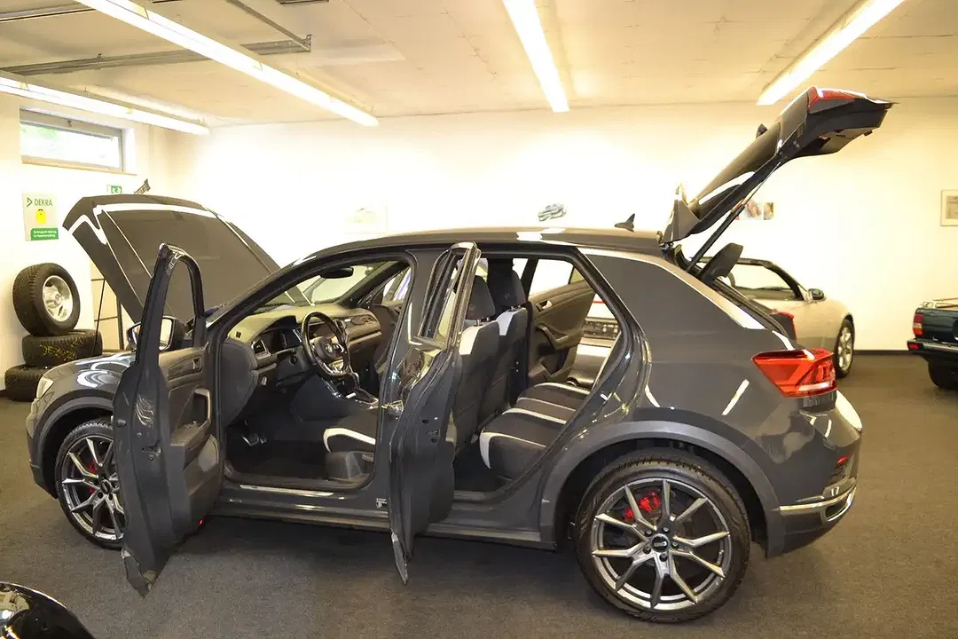Volkswagen T-Roc - Thumbnail 15