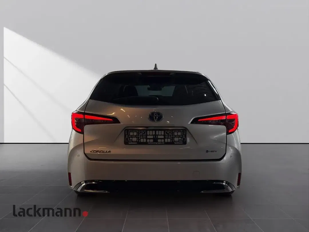 Toyota Corolla - Thumbnail 5