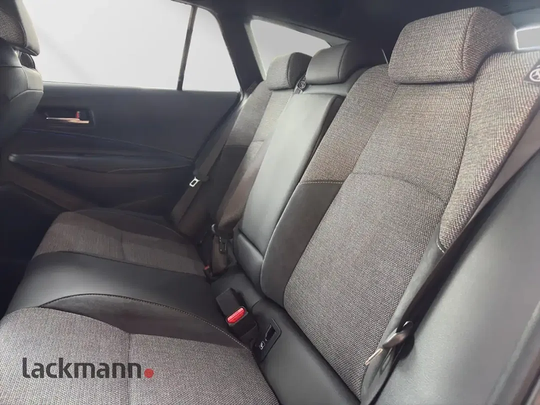 Toyota Corolla - Thumbnail 9