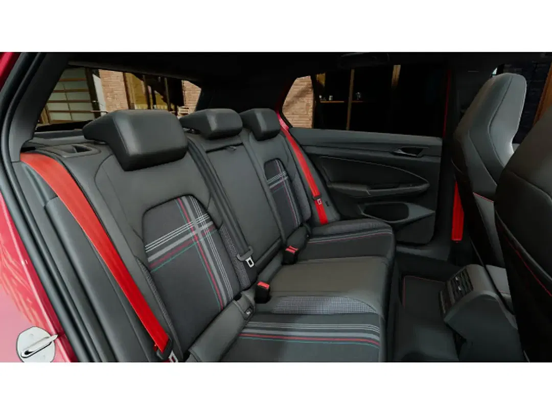 Volkswagen Golf GTI - Thumbnail 8