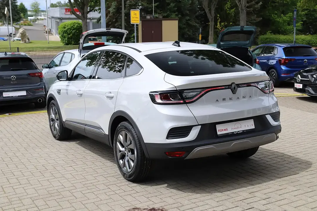 Renault Arkana - Thumbnail 2