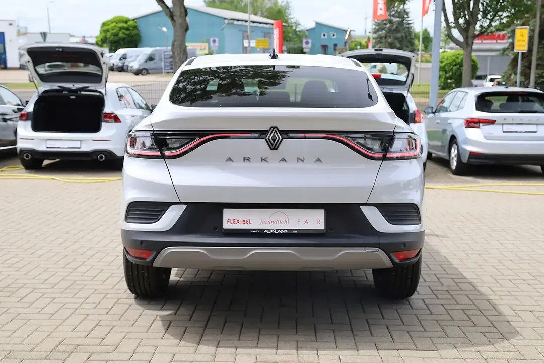Renault Arkana - Thumbnail 3