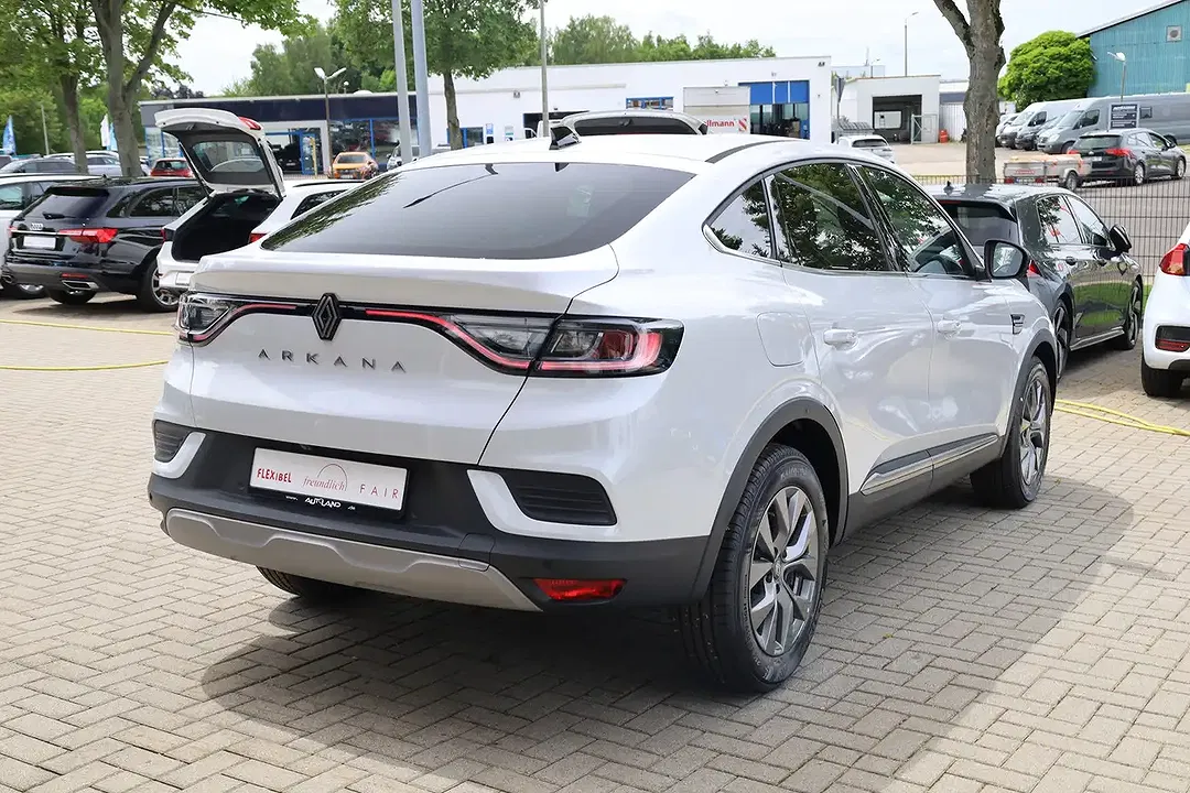 Renault Arkana - Thumbnail 4