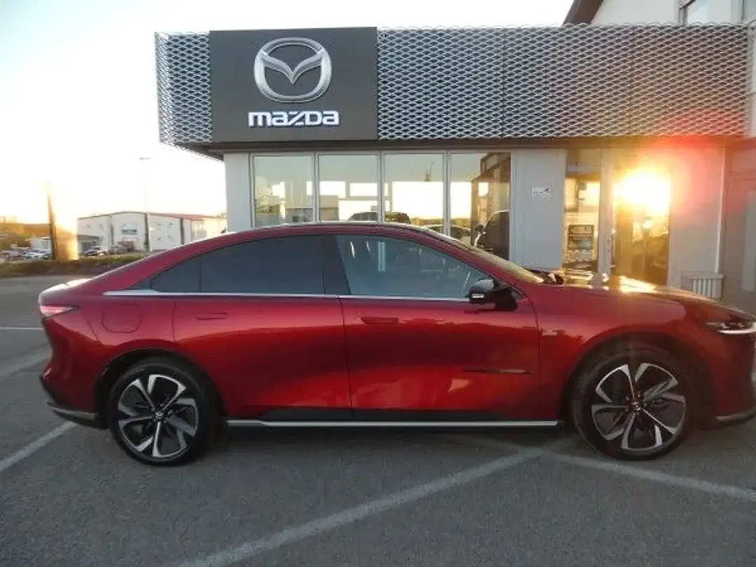 Mazda 6e - Thumbnail 12